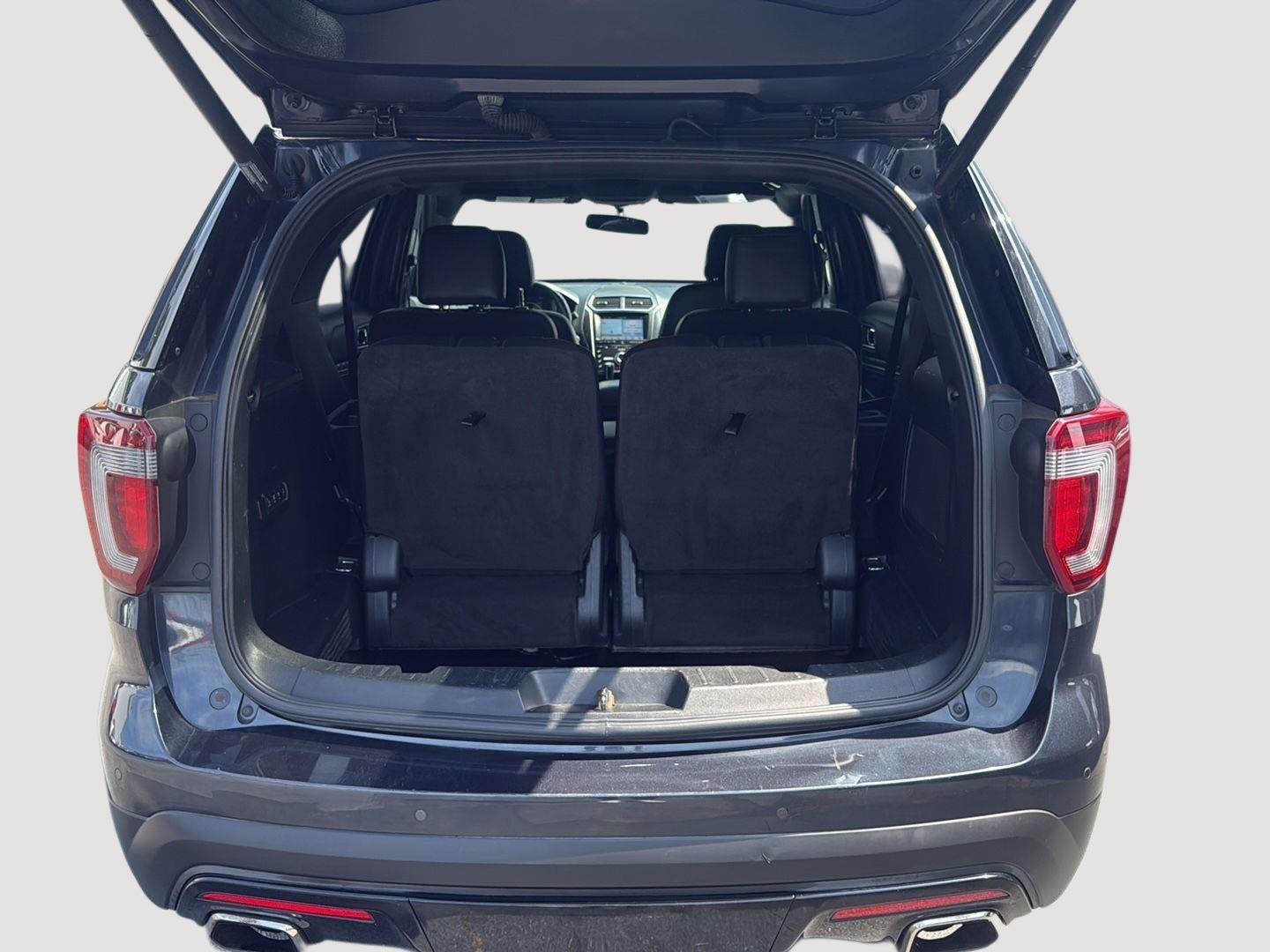 2017 Ford Explorer Sport photo 35