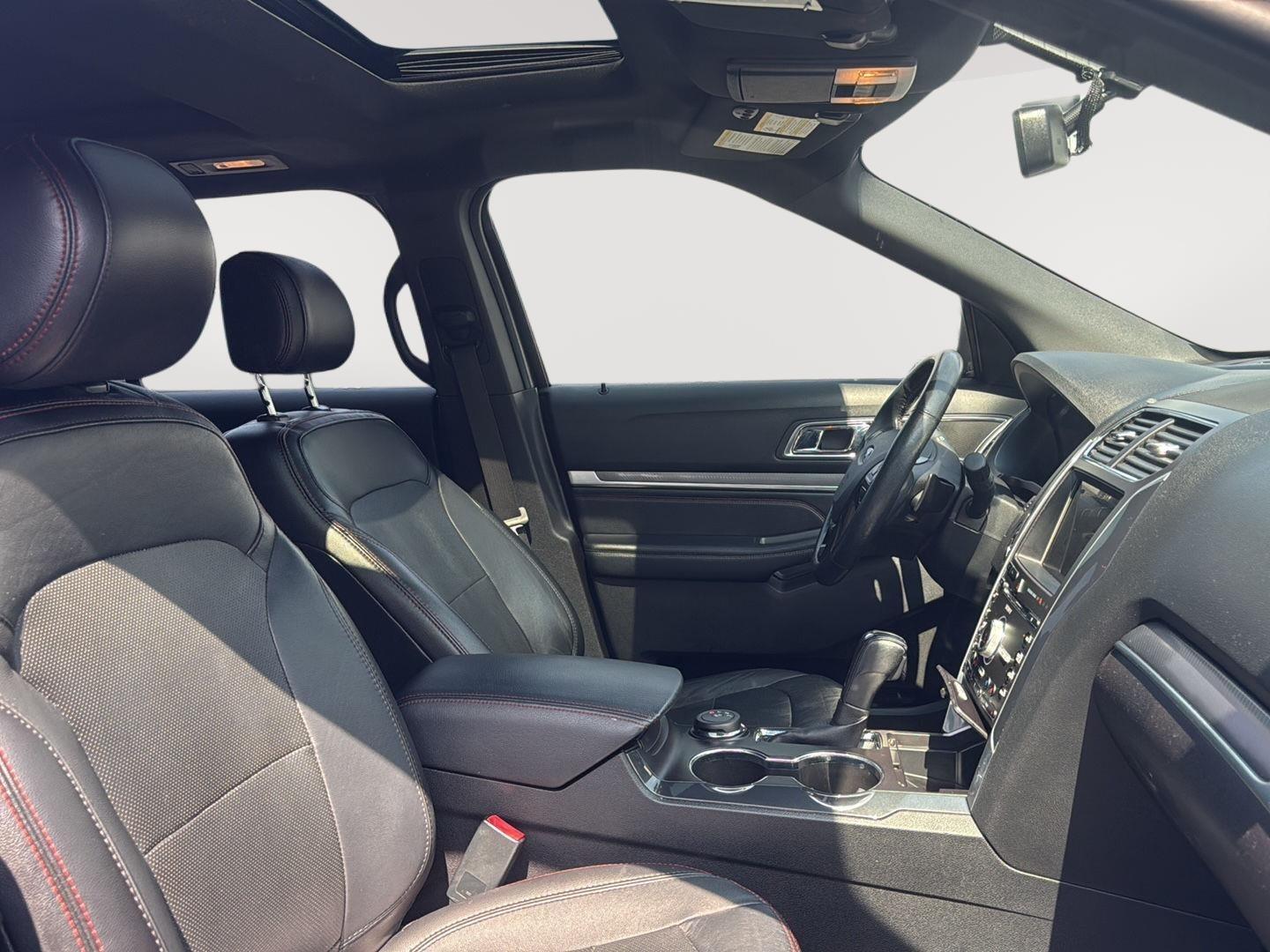 2017 Ford Explorer Sport photo 51