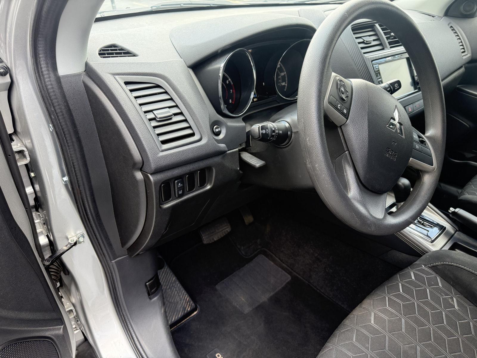 2024 Mitsubishi Outlander Sport ES LE SE photo 10