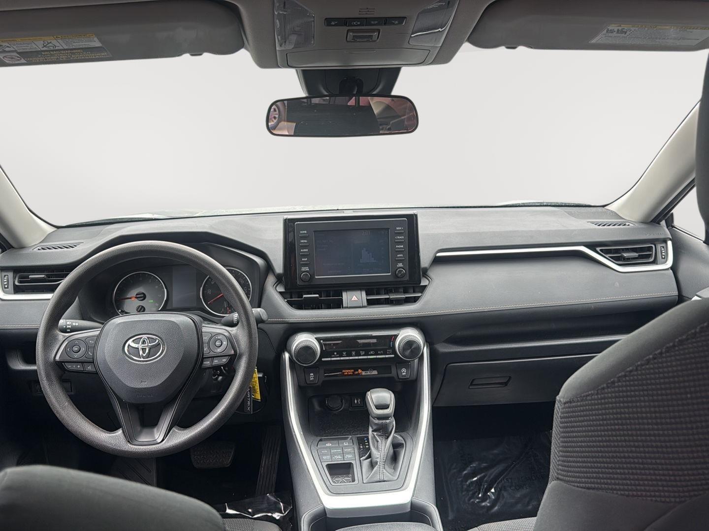 2019 Toyota RAV4 LE photo 23