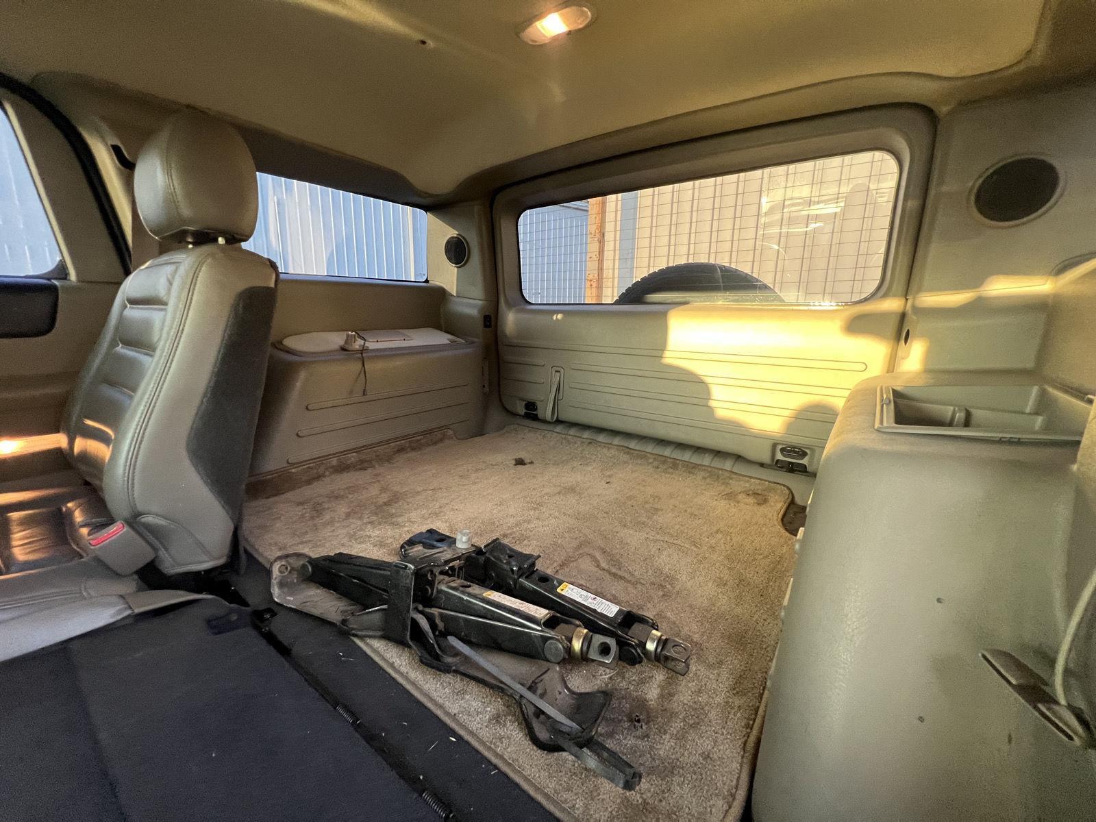 2004 Hummer H2 3/4 Ton photo 18