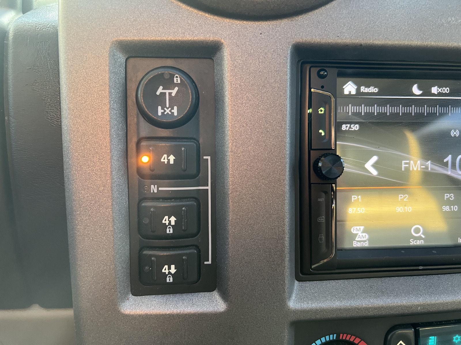 2004 Hummer H2 3/4 Ton photo 31