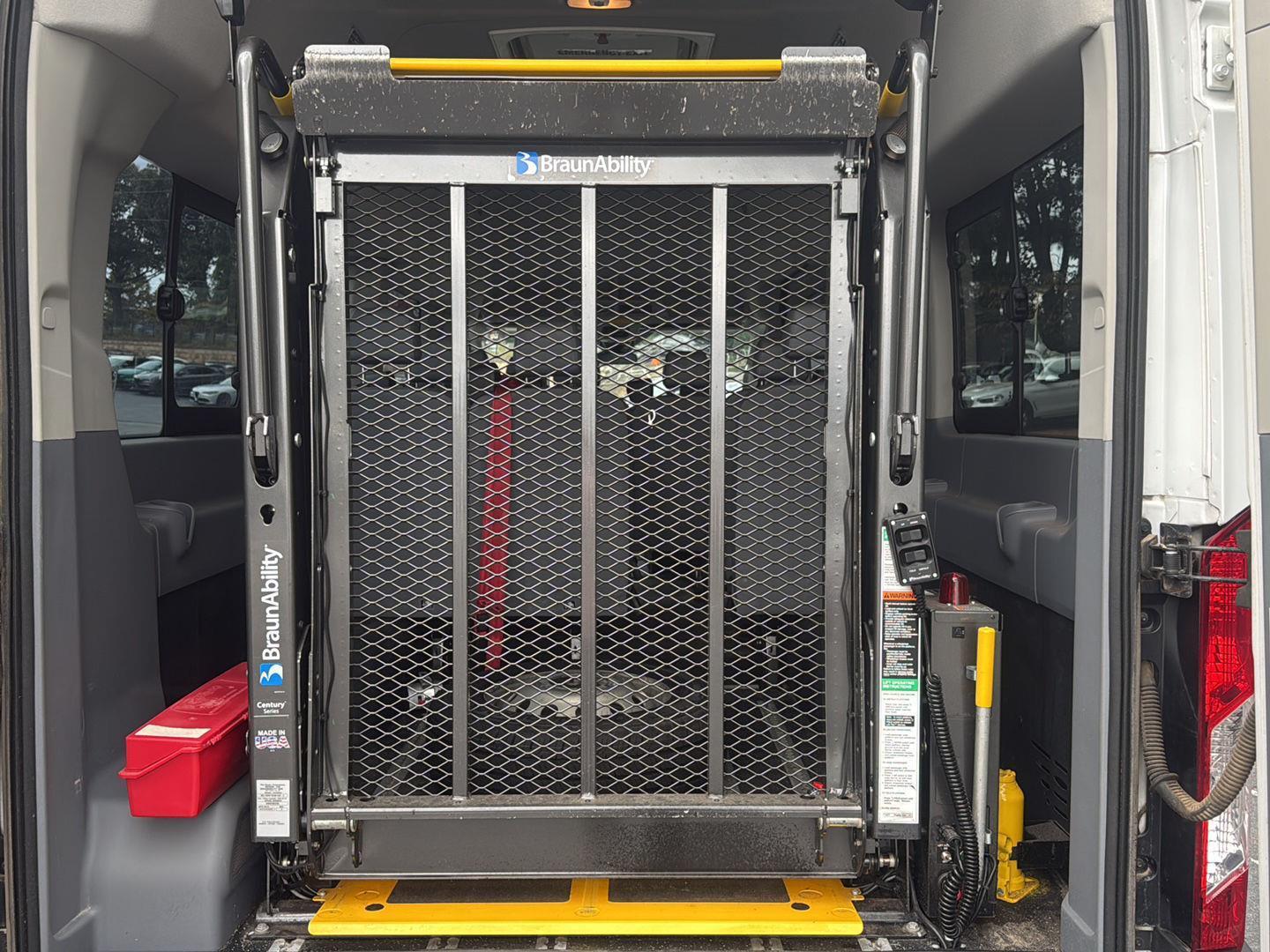 2019 Ford Transit Passenger XL photo 11