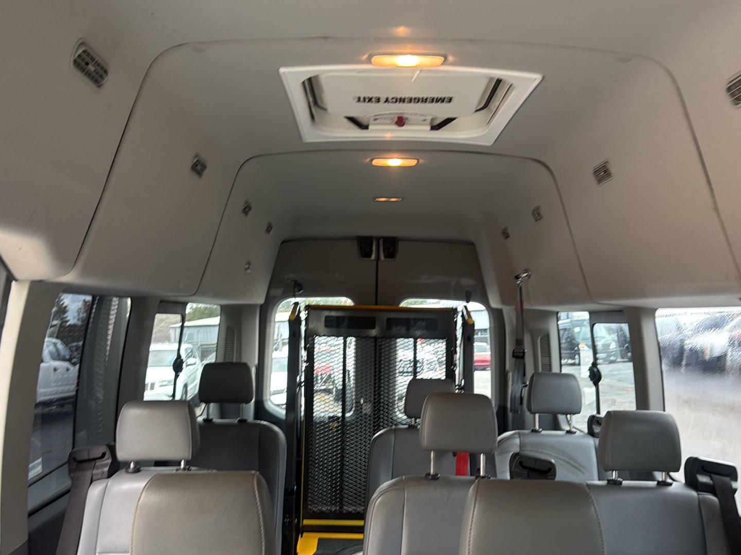 2019 Ford Transit Passenger XL photo 16