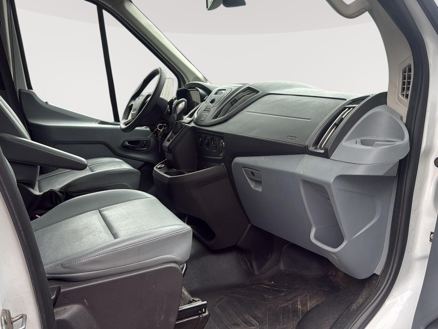2019 Ford Transit Passenger XL photo 26