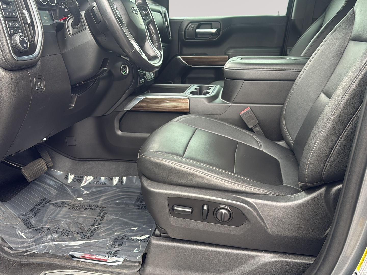 2021 Chevrolet Silverado 1500 RST photo 14