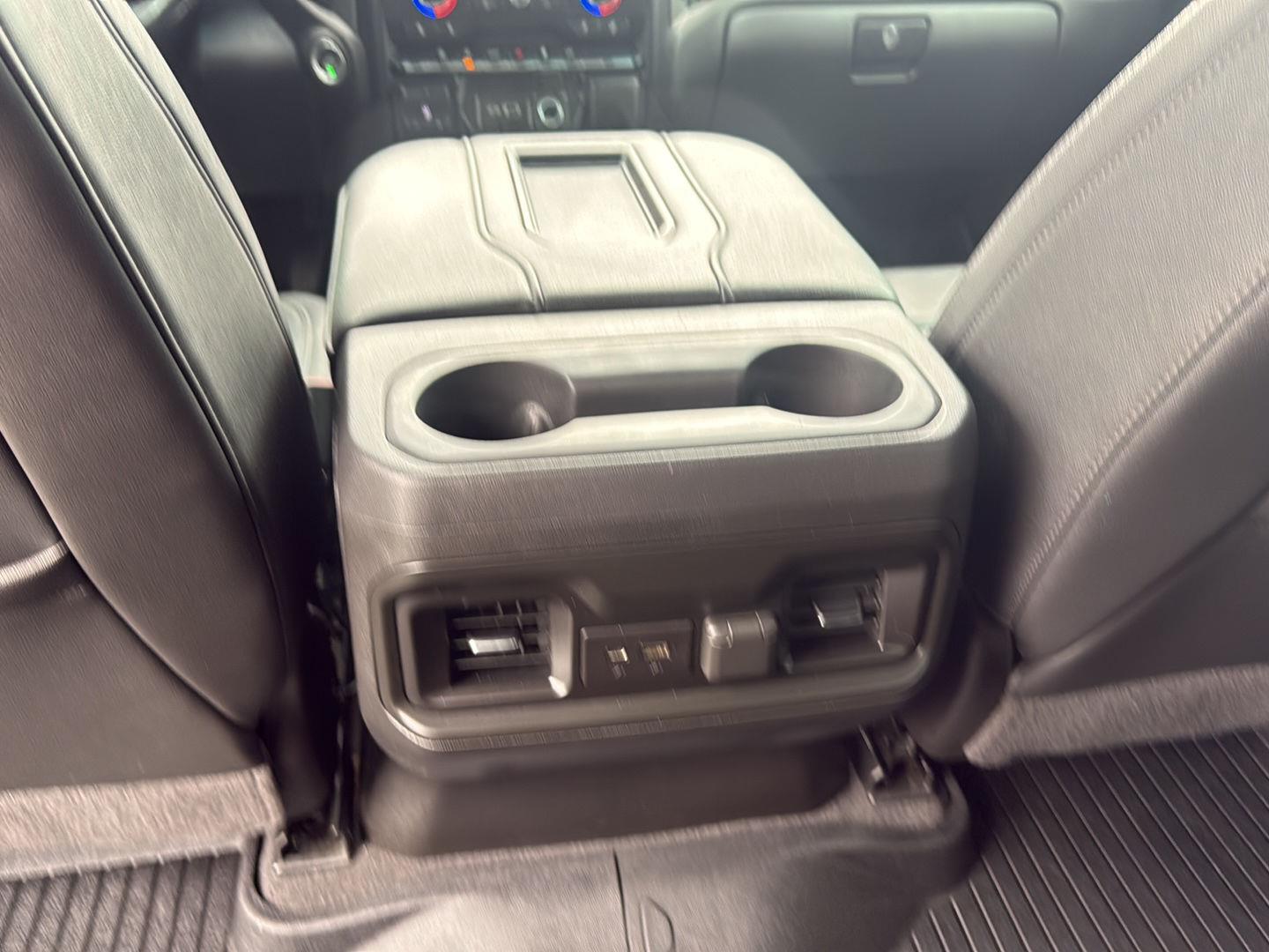 2021 Chevrolet Silverado 1500 RST photo 24