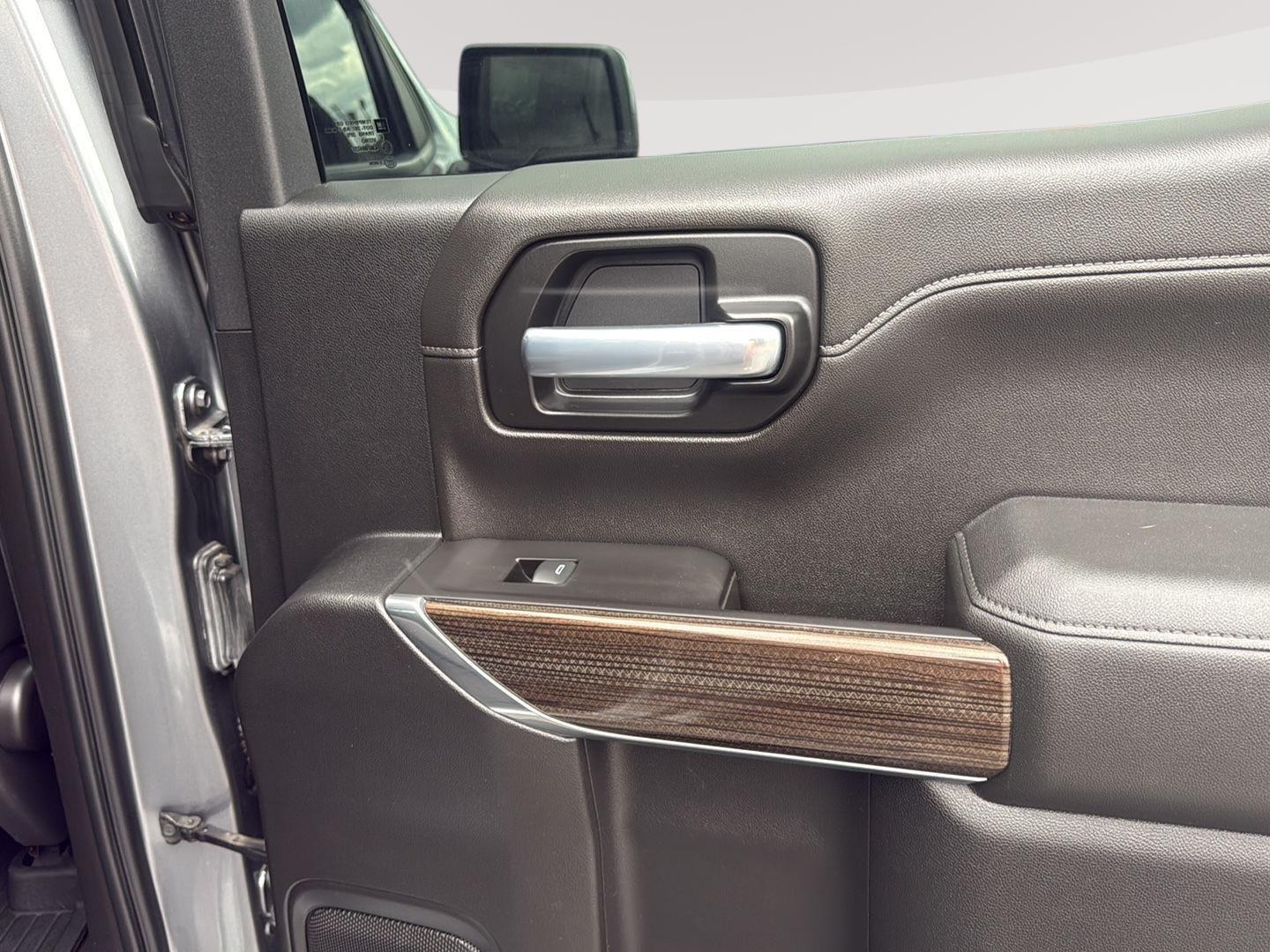 2021 Chevrolet Silverado 1500 RST photo 32