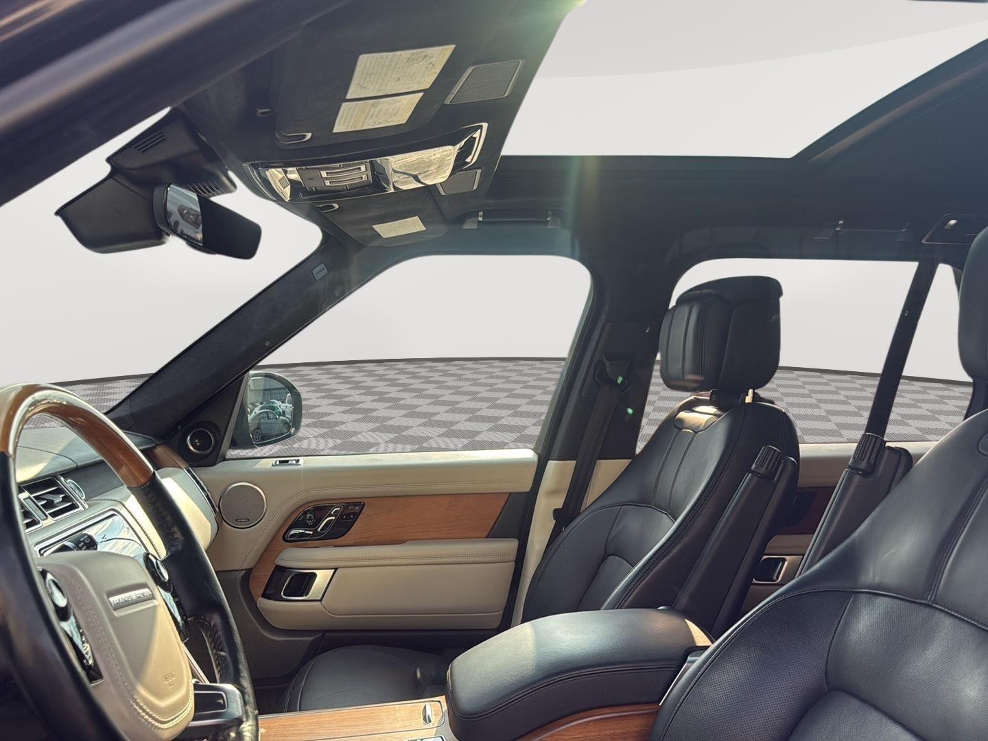 2018 Land Rover Range Rover SuperCharged Autobiography photo 11
