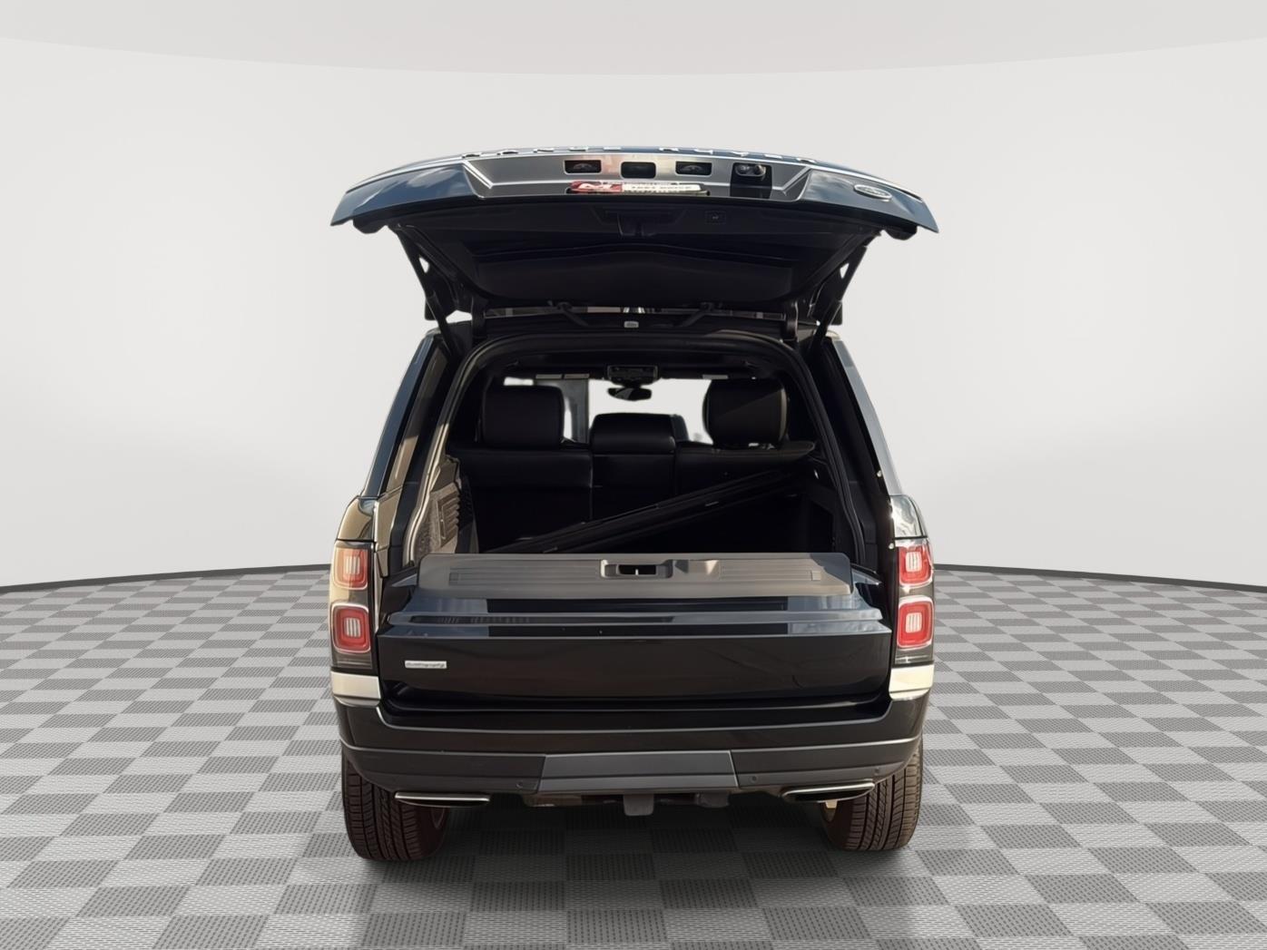 2018 Land Rover Range Rover SuperCharged Autobiography photo 21
