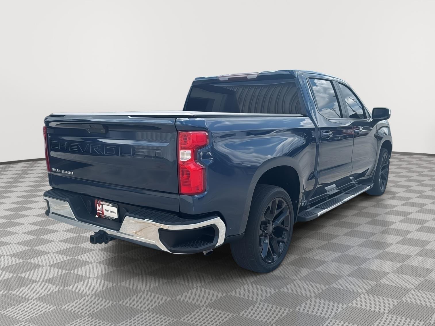 2020 Chevrolet Silverado 1500 LT photo 4
