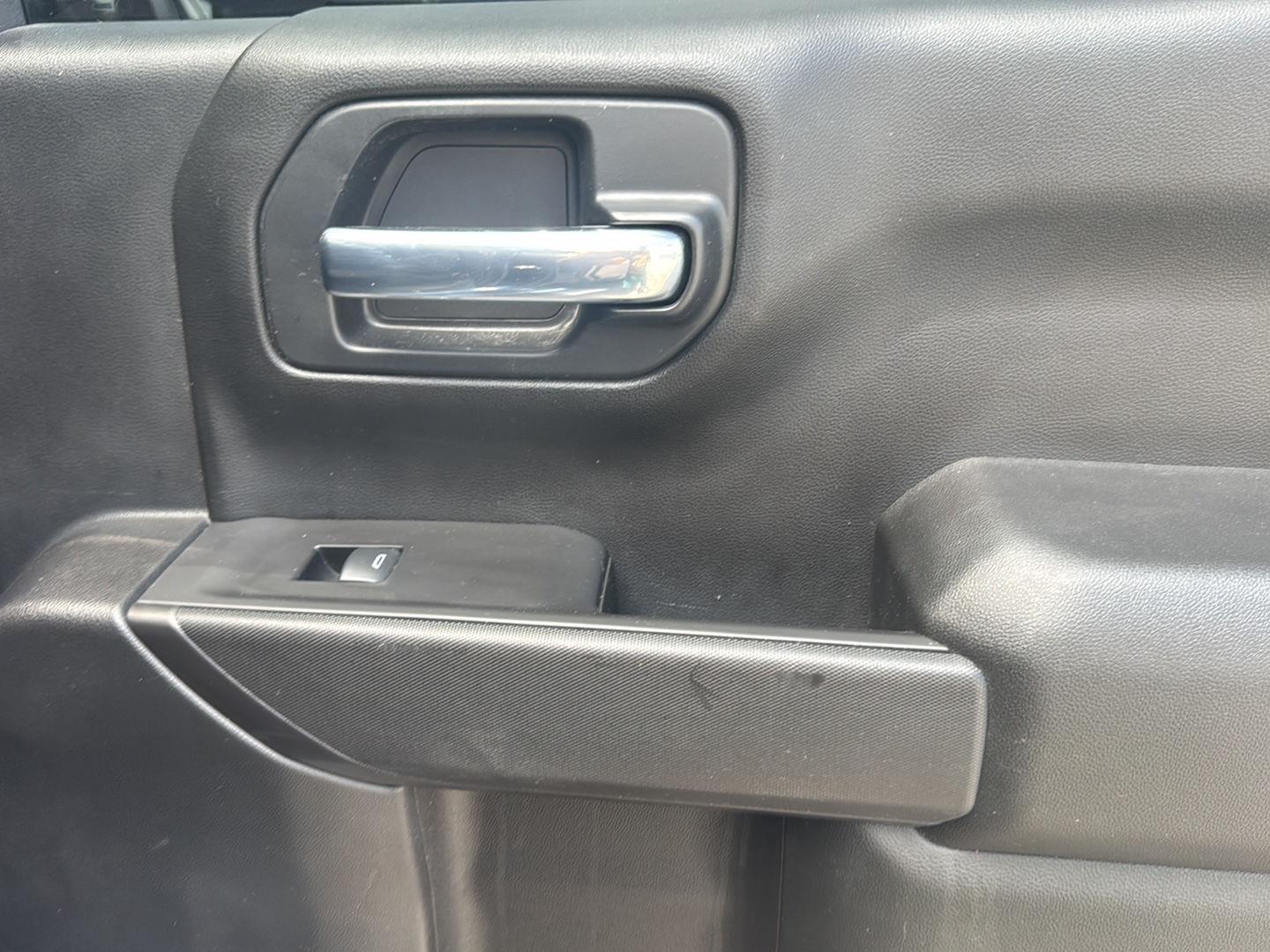 2020 Chevrolet Silverado 1500 LT photo 27