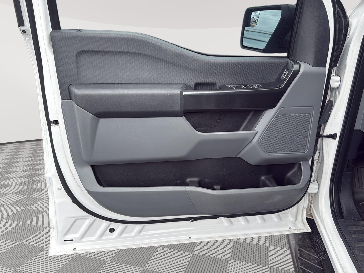 2021 Ford F-150 XL photo 9