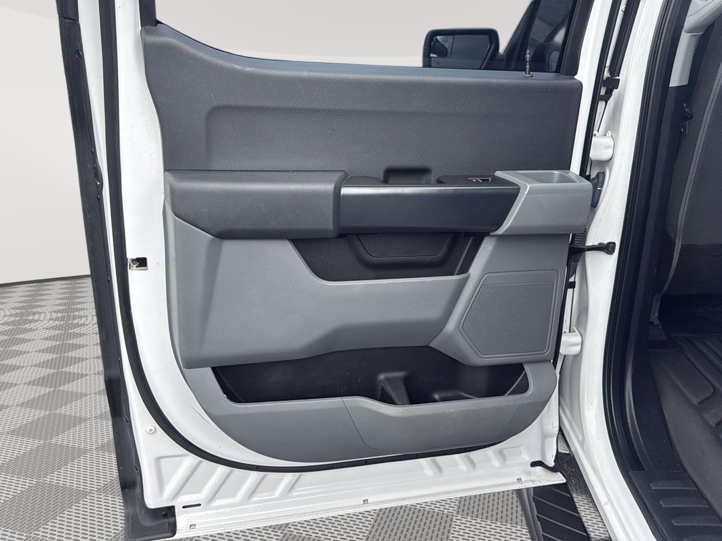 2021 Ford F-150 XL photo 18