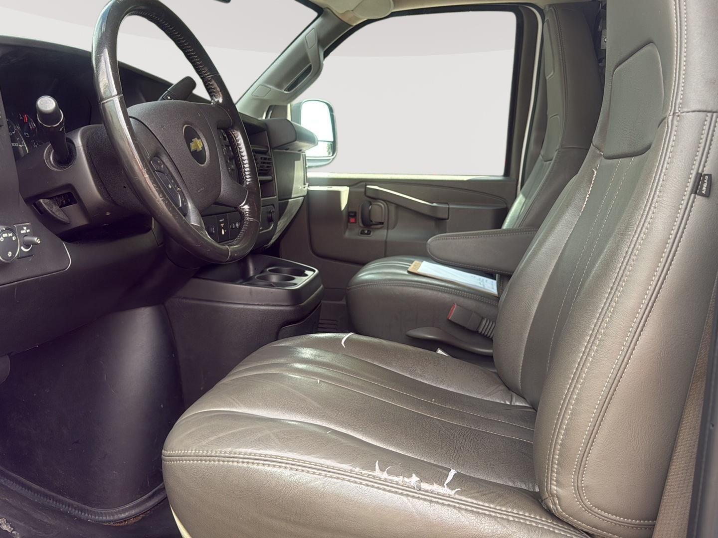 2020 Chevrolet Express Cargo Van photo 12