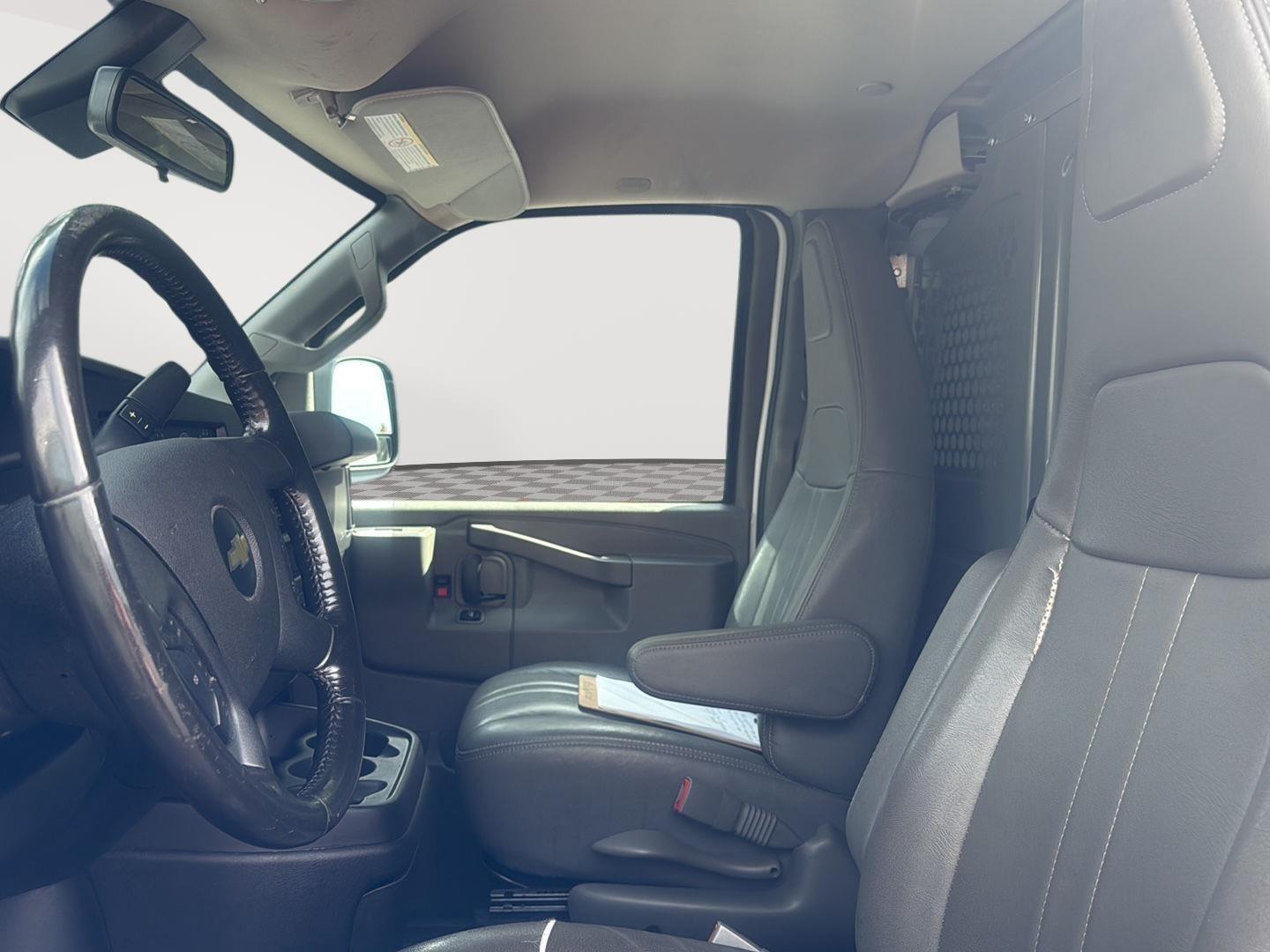 2020 Chevrolet Express Cargo Van photo 14