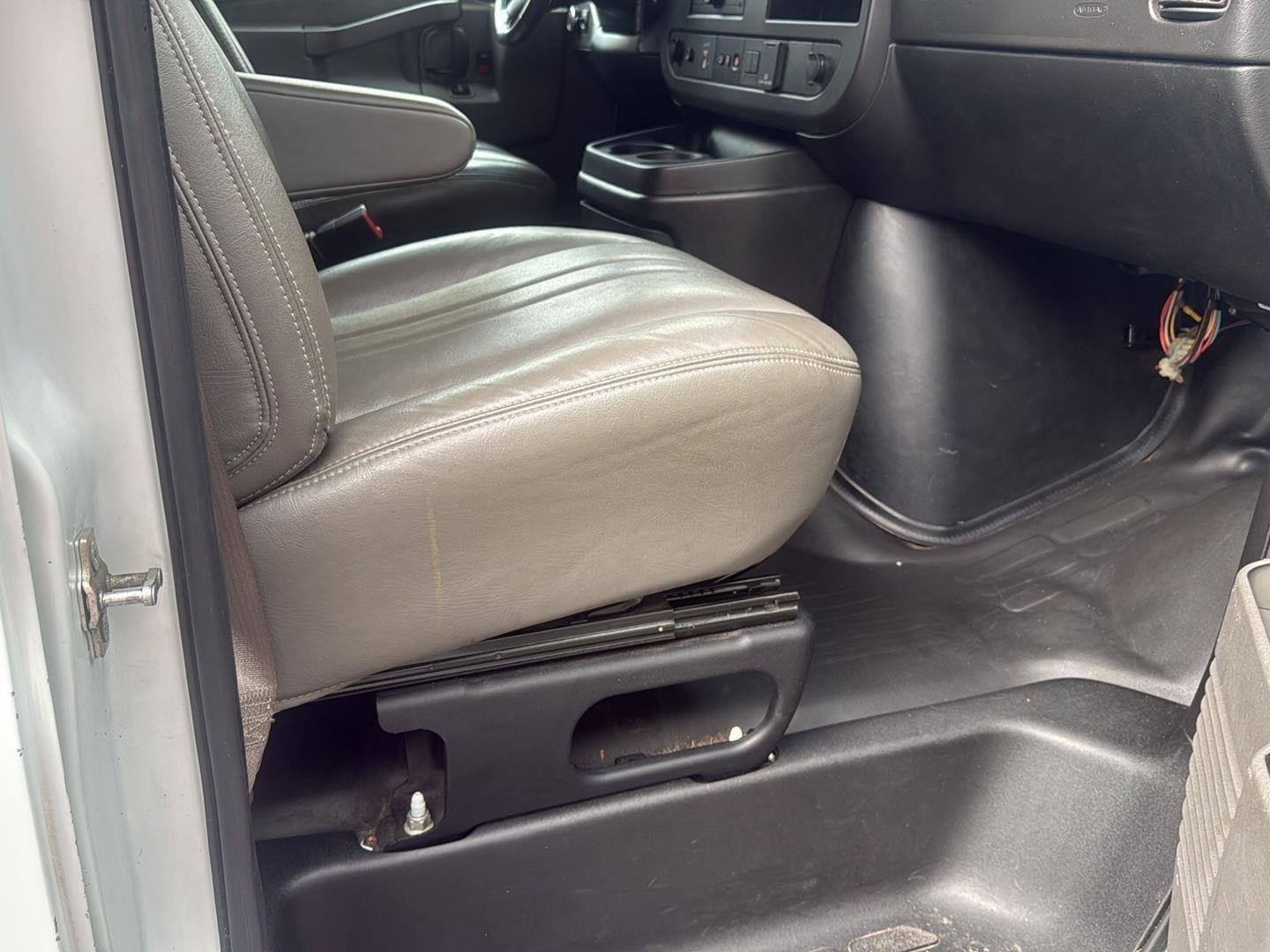 2020 Chevrolet Express Cargo Van photo 24