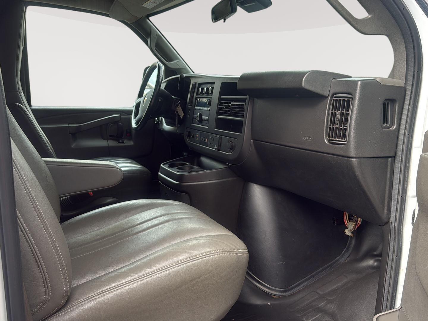 2020 Chevrolet Express Cargo Van photo 25