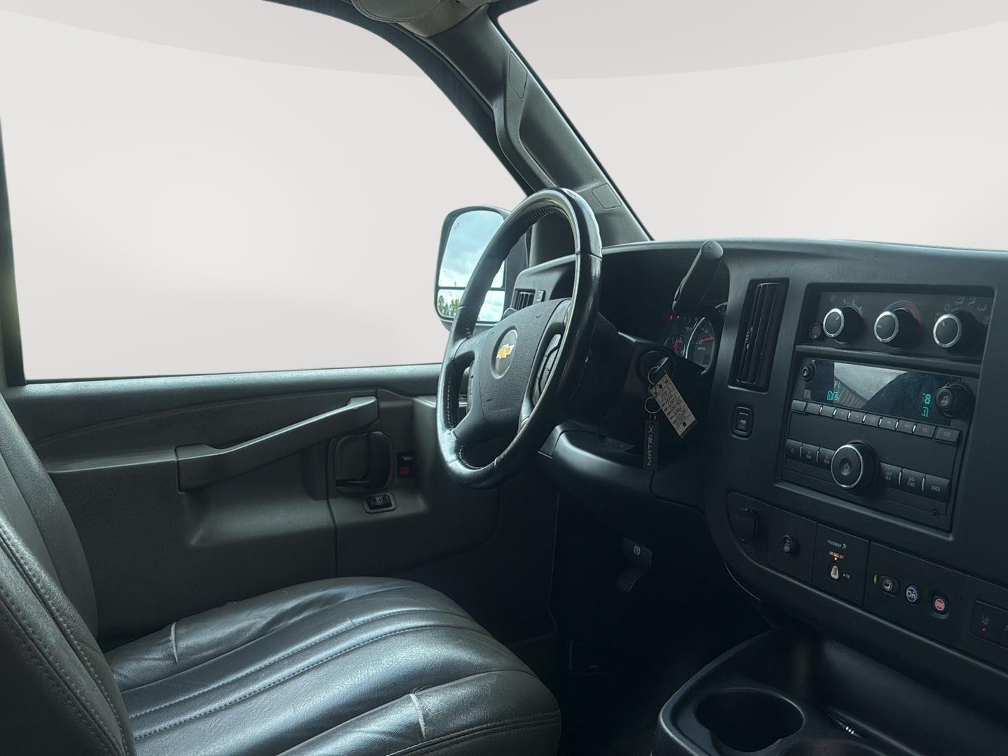 2020 Chevrolet Express Cargo Van photo 31