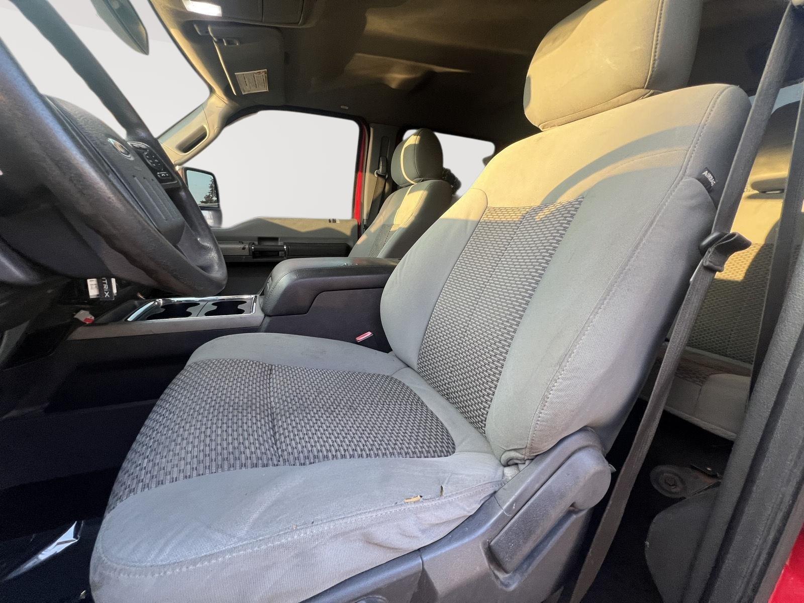 2014 Ford F-350 XLT photo 14