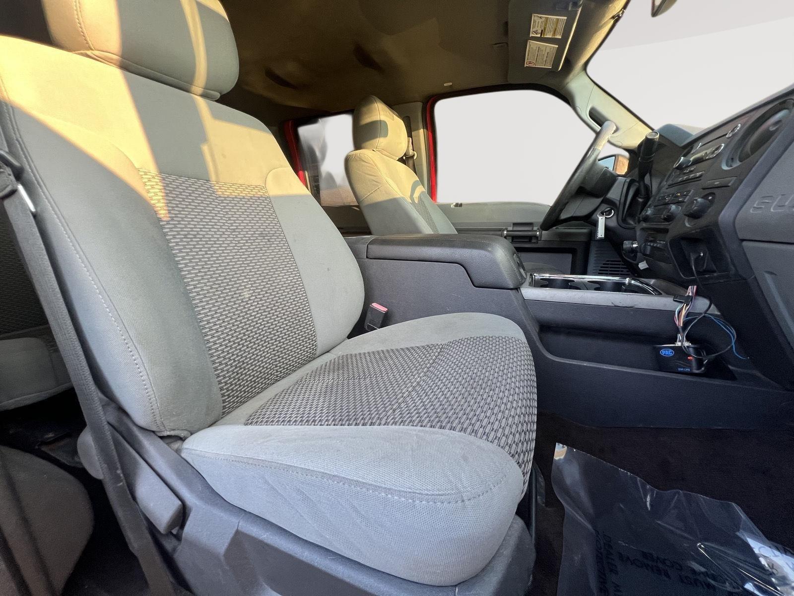 2014 Ford F-350 XLT photo 18
