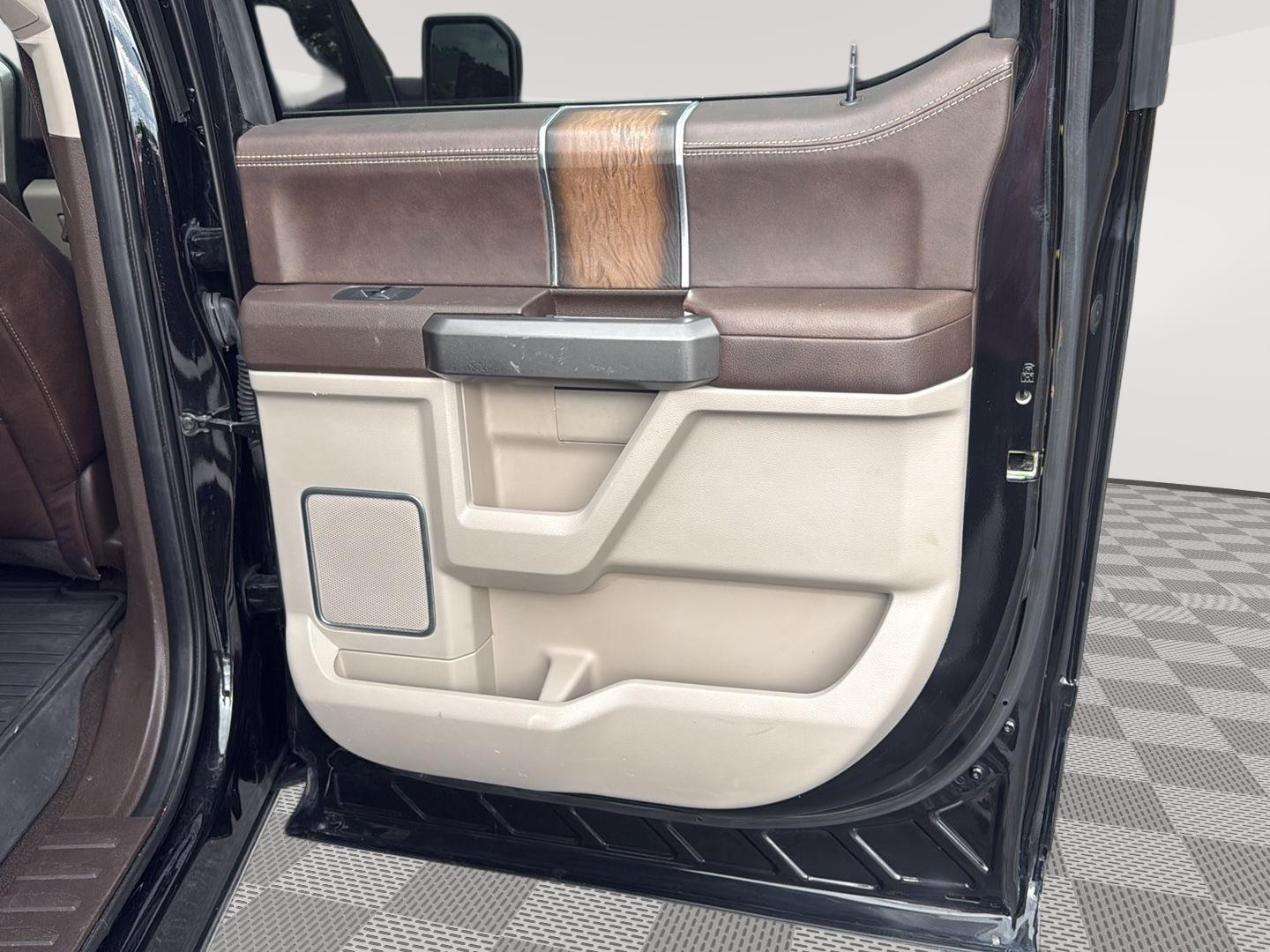 2019 Ford F-150 Limited photo 31