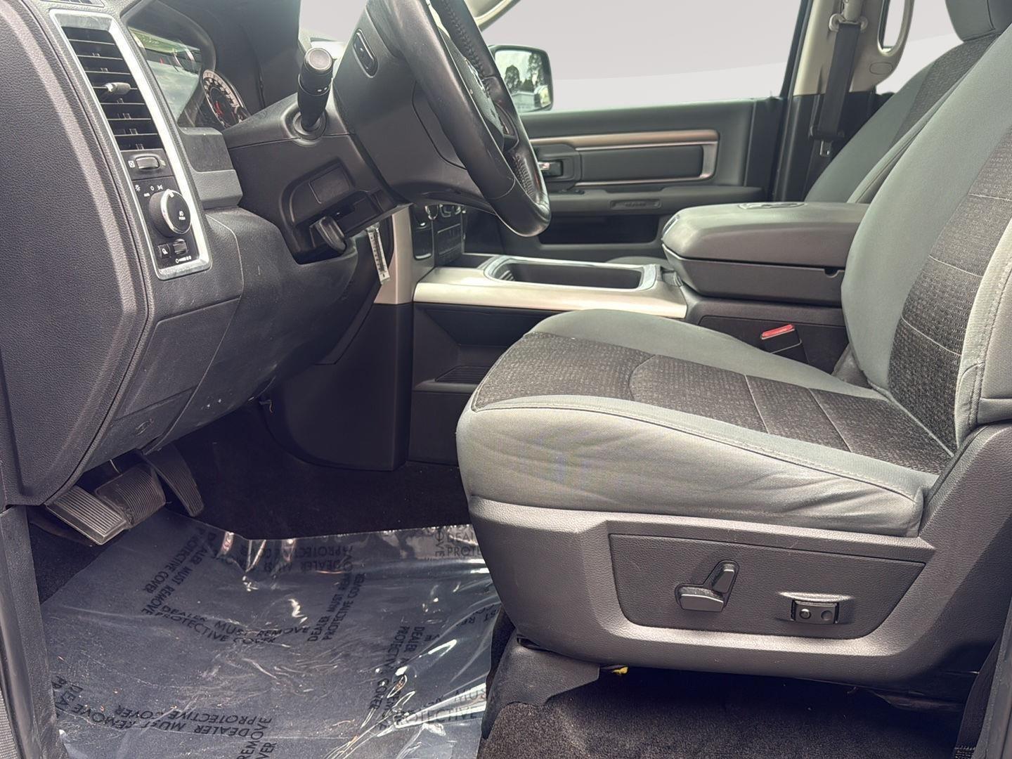 2017 Ram 1500 Big Horn photo 14