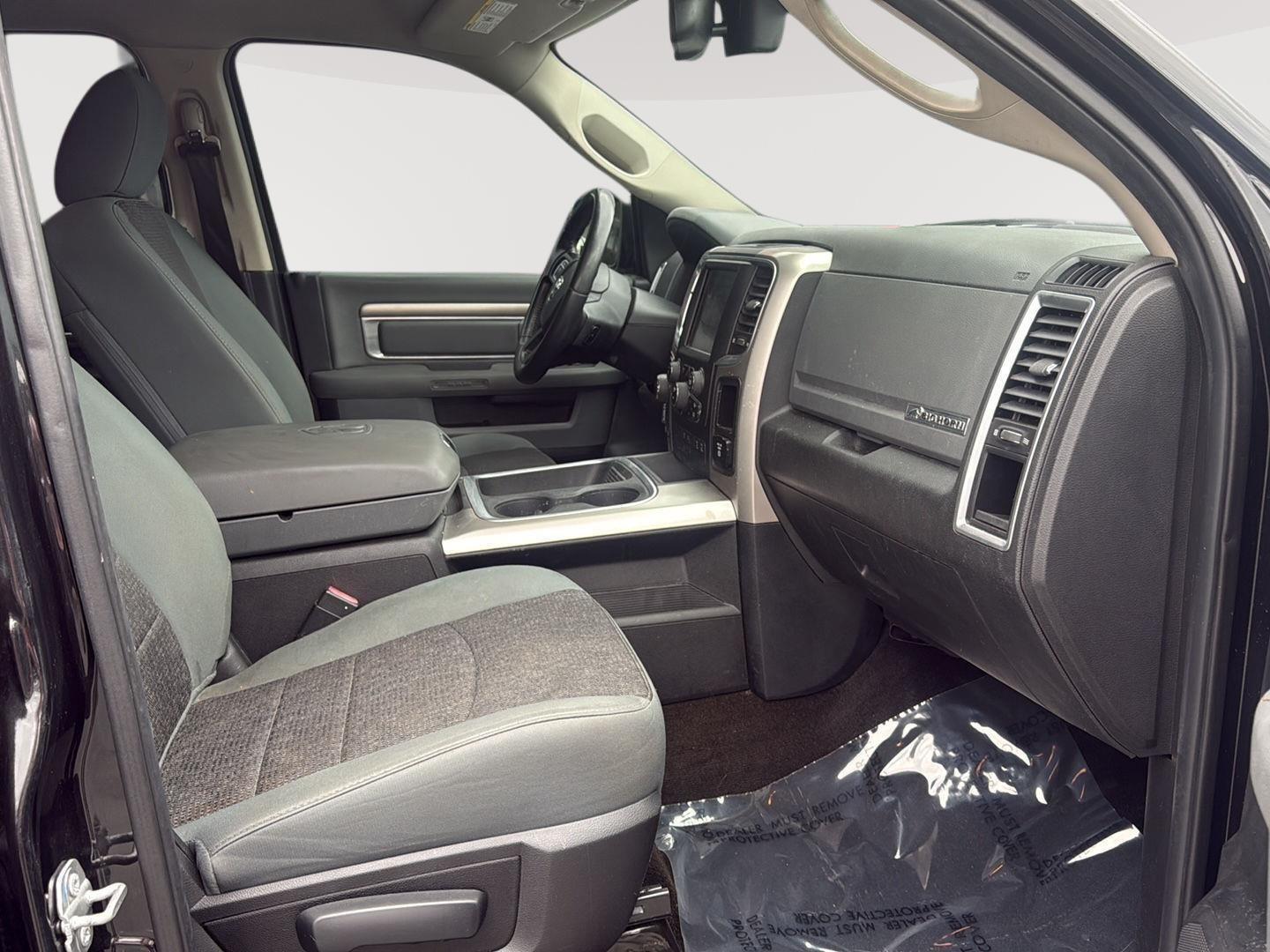 2017 Ram 1500 Big Horn photo 32