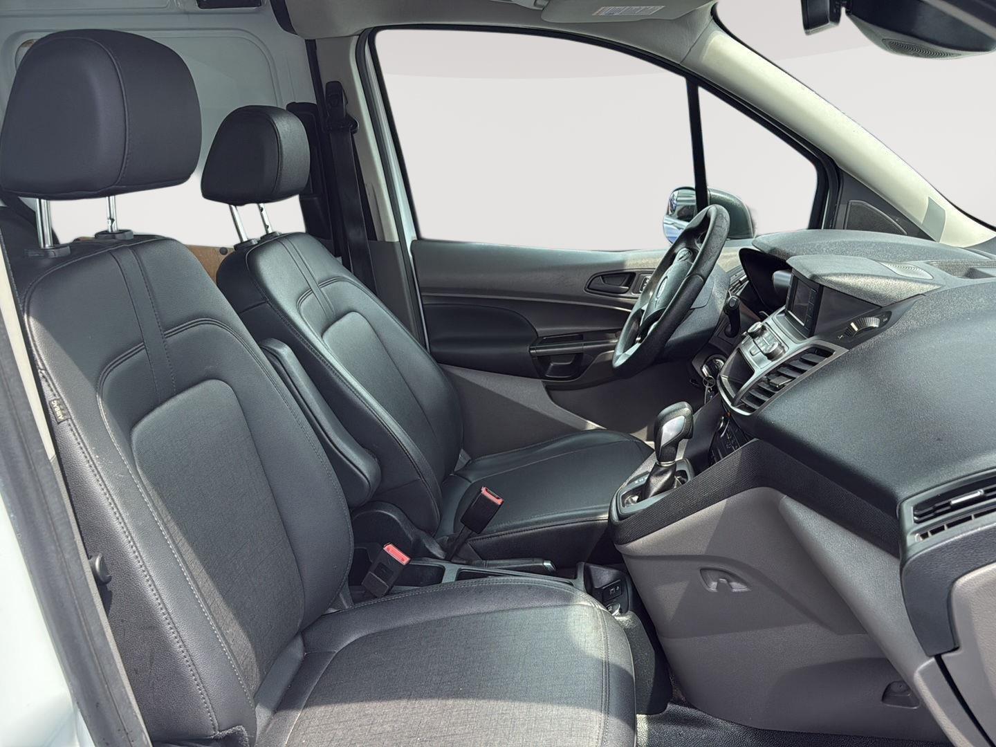 2020 Ford Transit XL Cargo Van photo 30