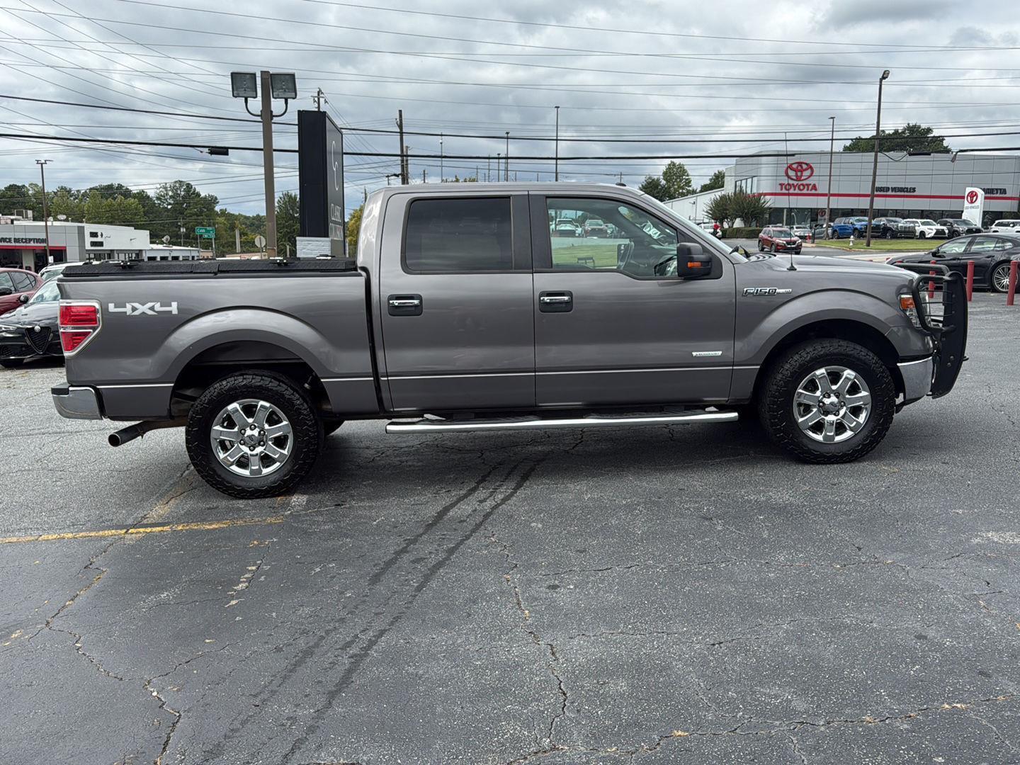 2014 Ford F-150 XLT photo 6