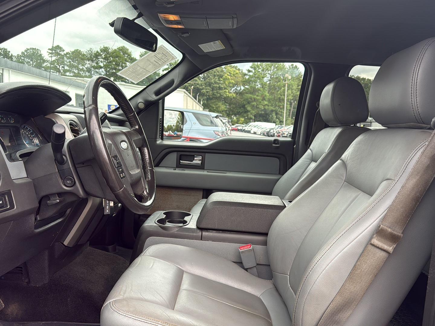 2014 Ford F-150 XLT photo 15