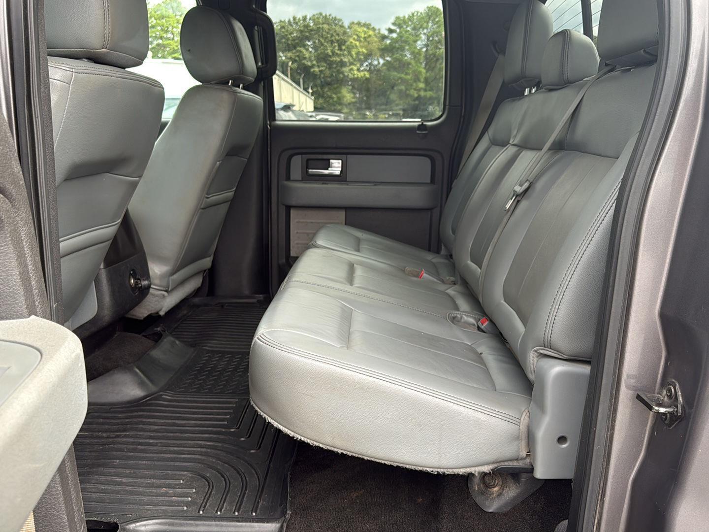 2014 Ford F-150 XLT photo 21