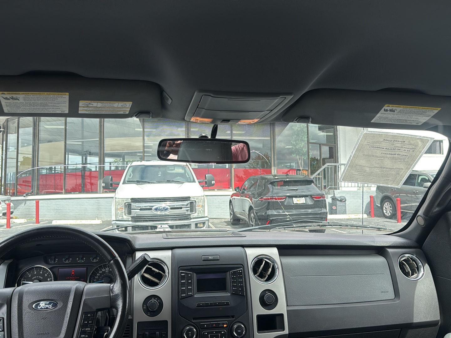 2014 Ford F-150 XLT photo 30