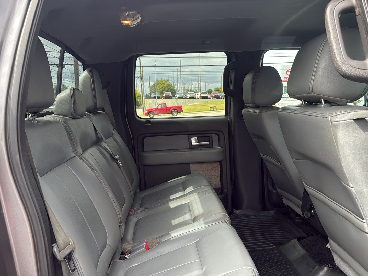 2014 Ford F-150 XLT photo 37