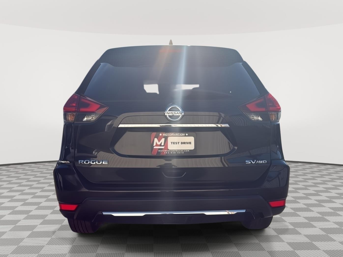 2018 Nissan Rogue SV photo 4