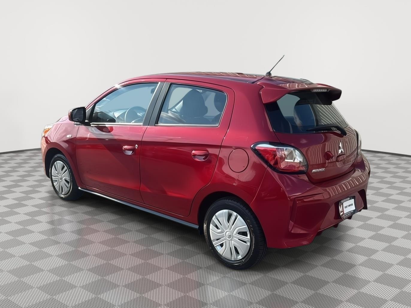 2024 Mitsubishi Mirage ES photo 3