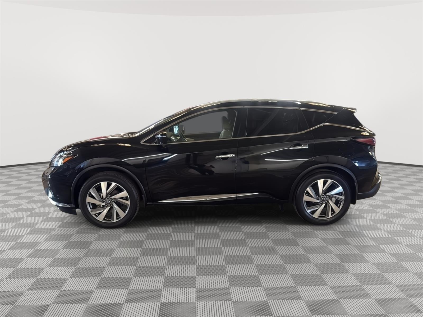 2019 Nissan Murano Platinum photo 2