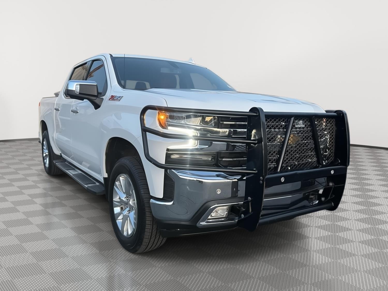 2021 Chevrolet Silverado 1500 LTZ photo 3