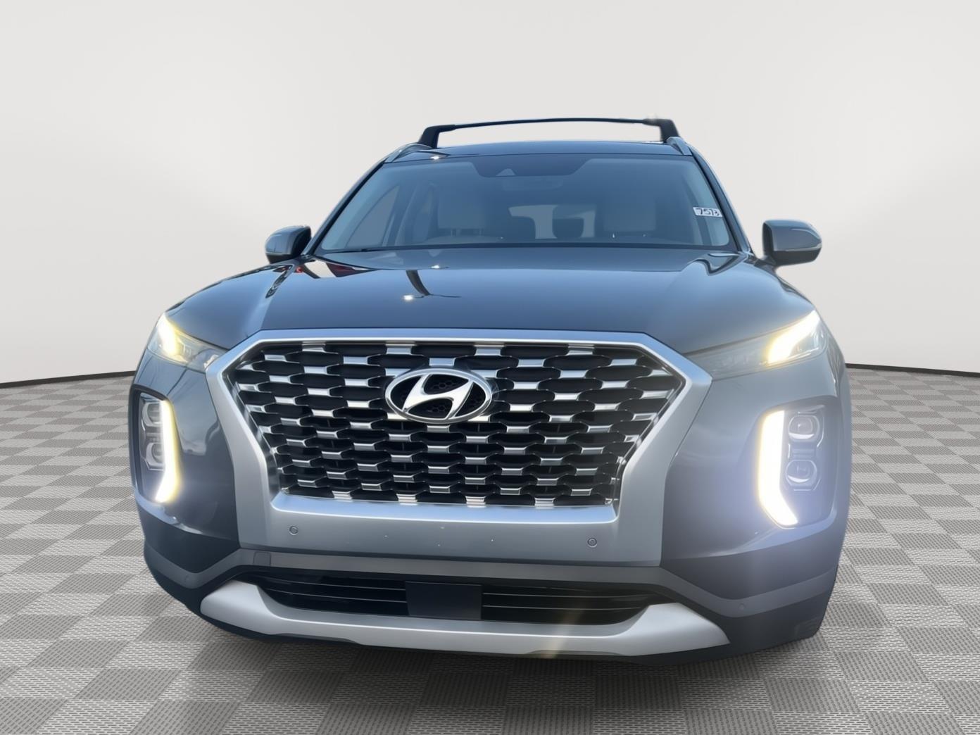 2020 Hyundai Palisade SEL photo 2