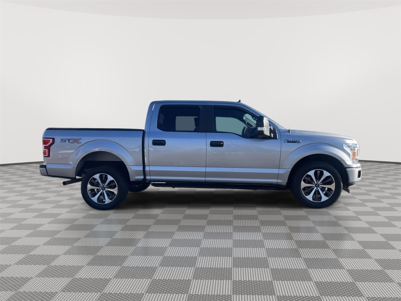2020 Ford F-150 XL photo 3