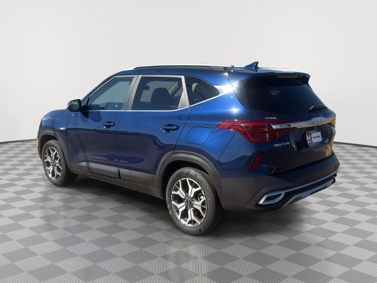 2022 Kia Seltos EX photo 3