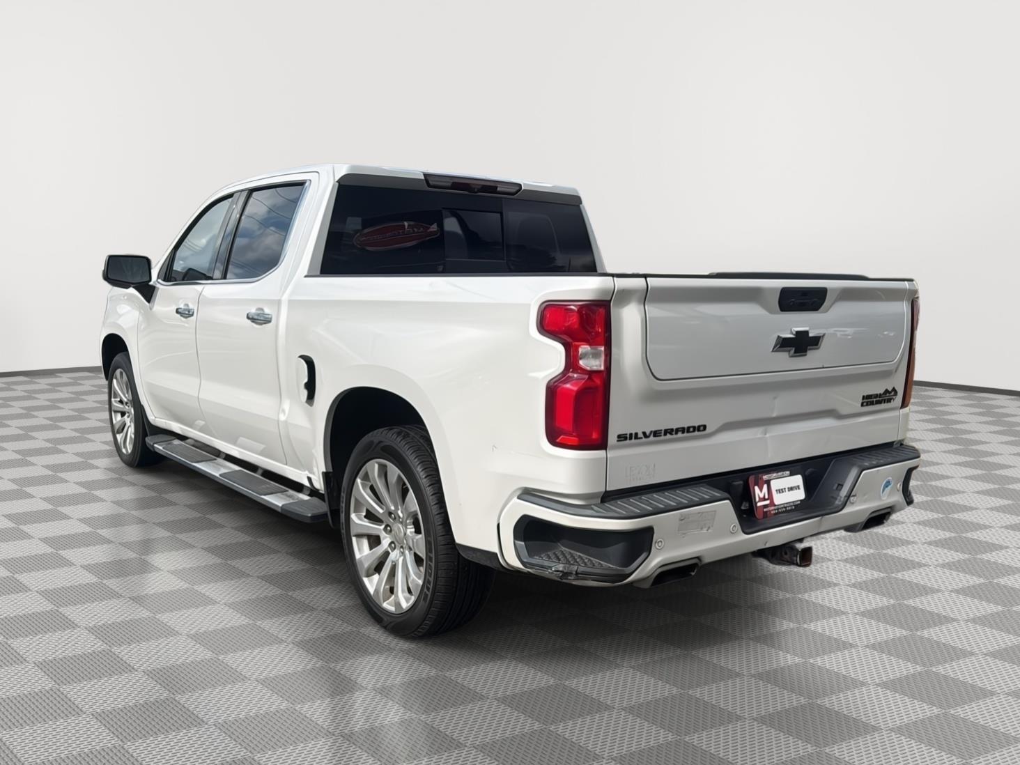 2022 Chevrolet Silverado 1500 High Country photo 4