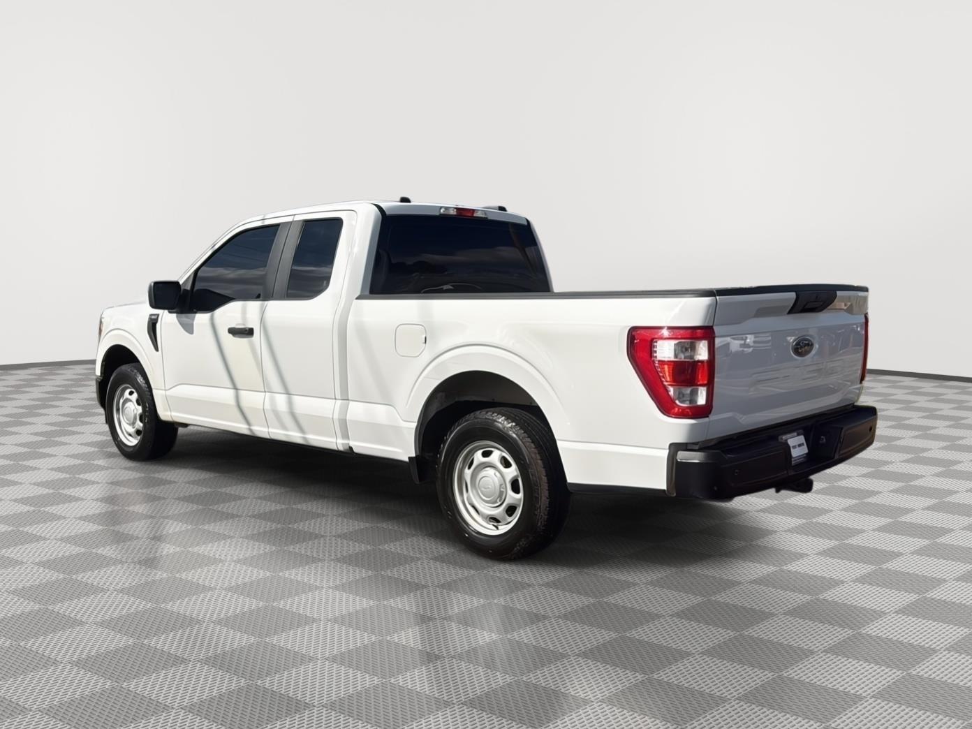 2022 Ford F-150 XL photo 3