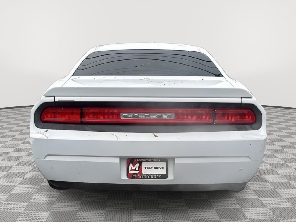 2010 Dodge Challenger SE photo 4