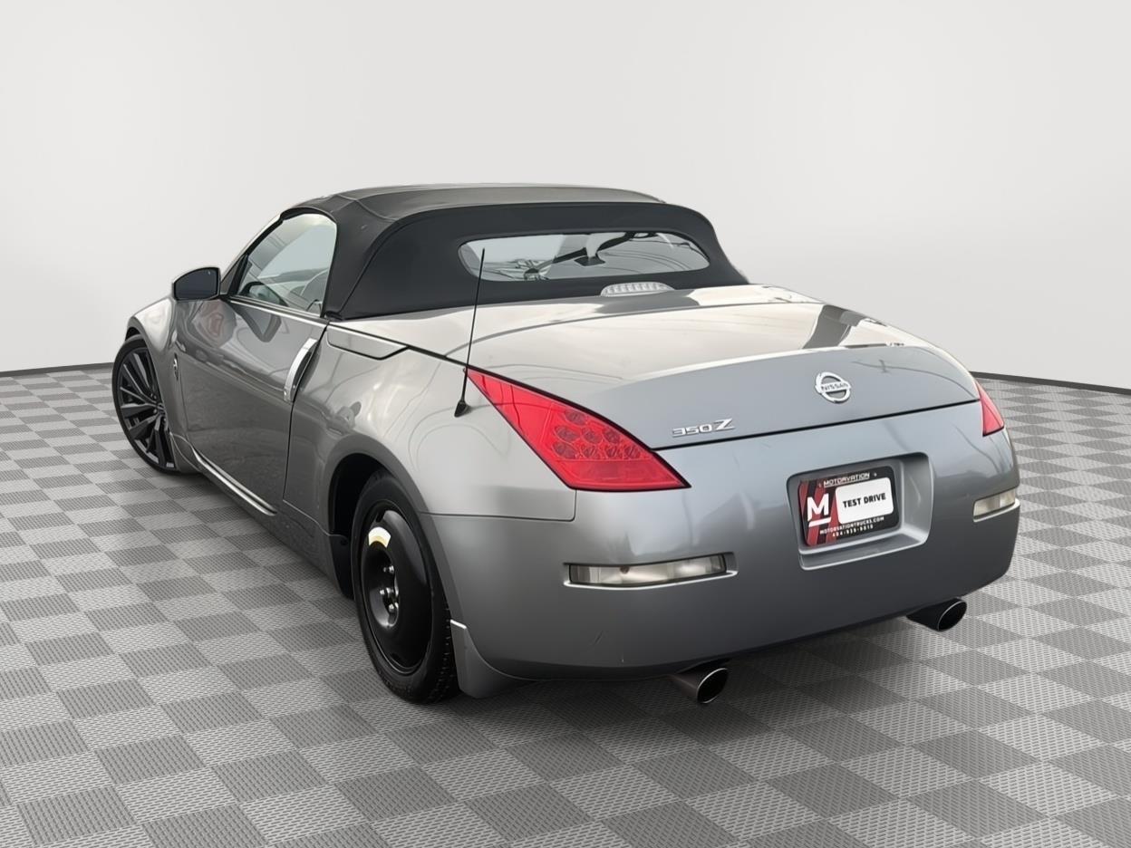 2006 Nissan 350Z Touring photo 4