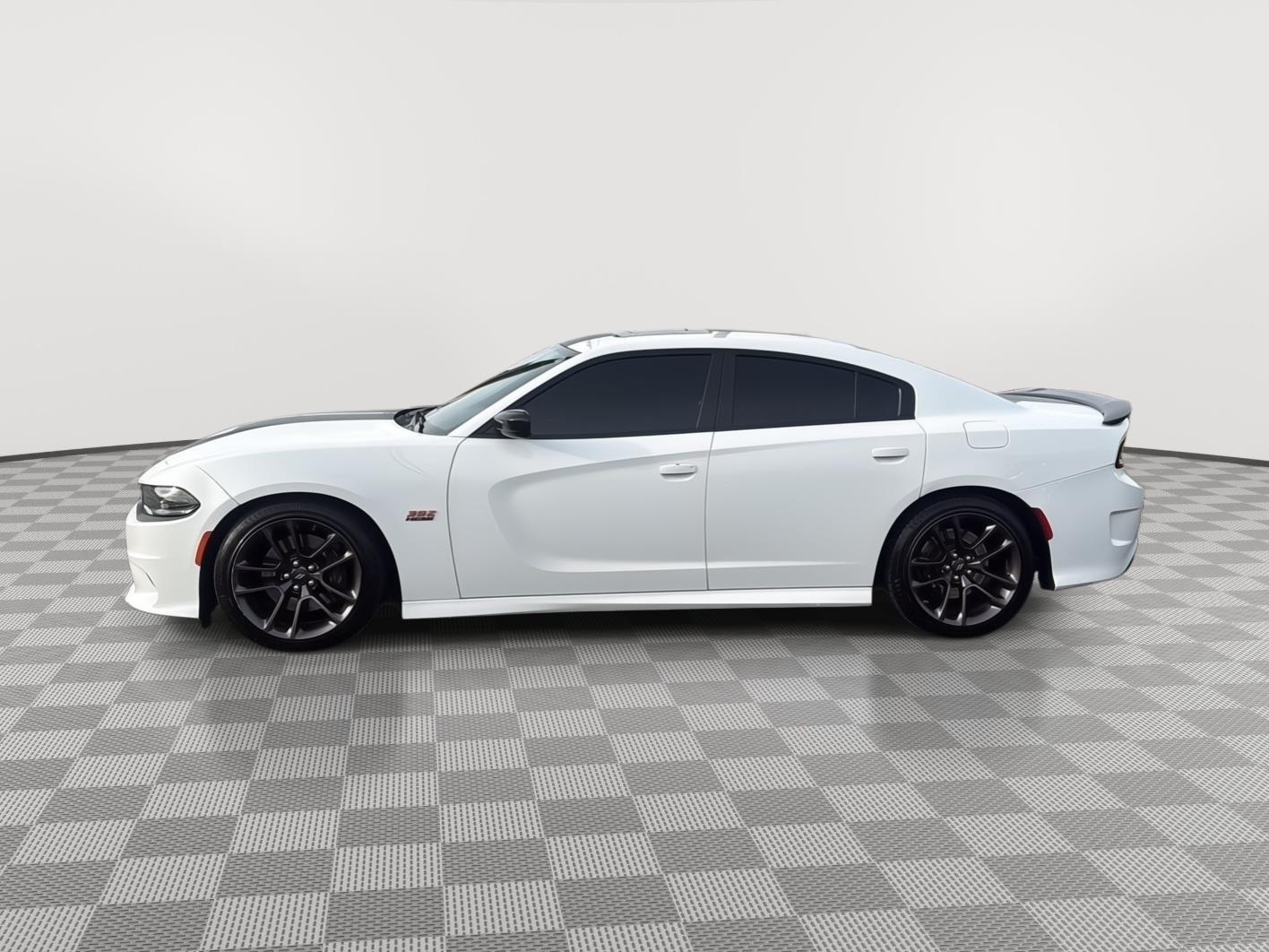 2023 Dodge Charger Scat Pack photo 2