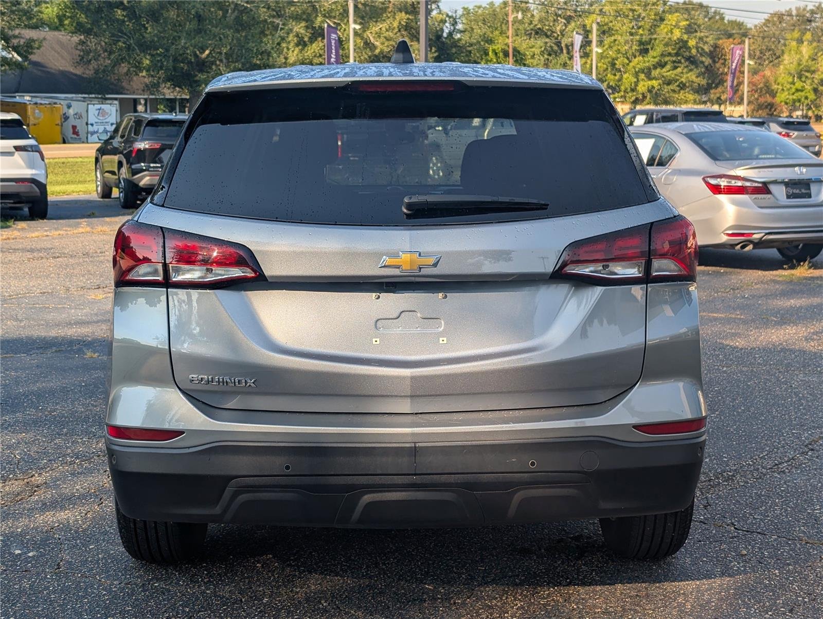 2024 Chevrolet Equinox LS photo 4