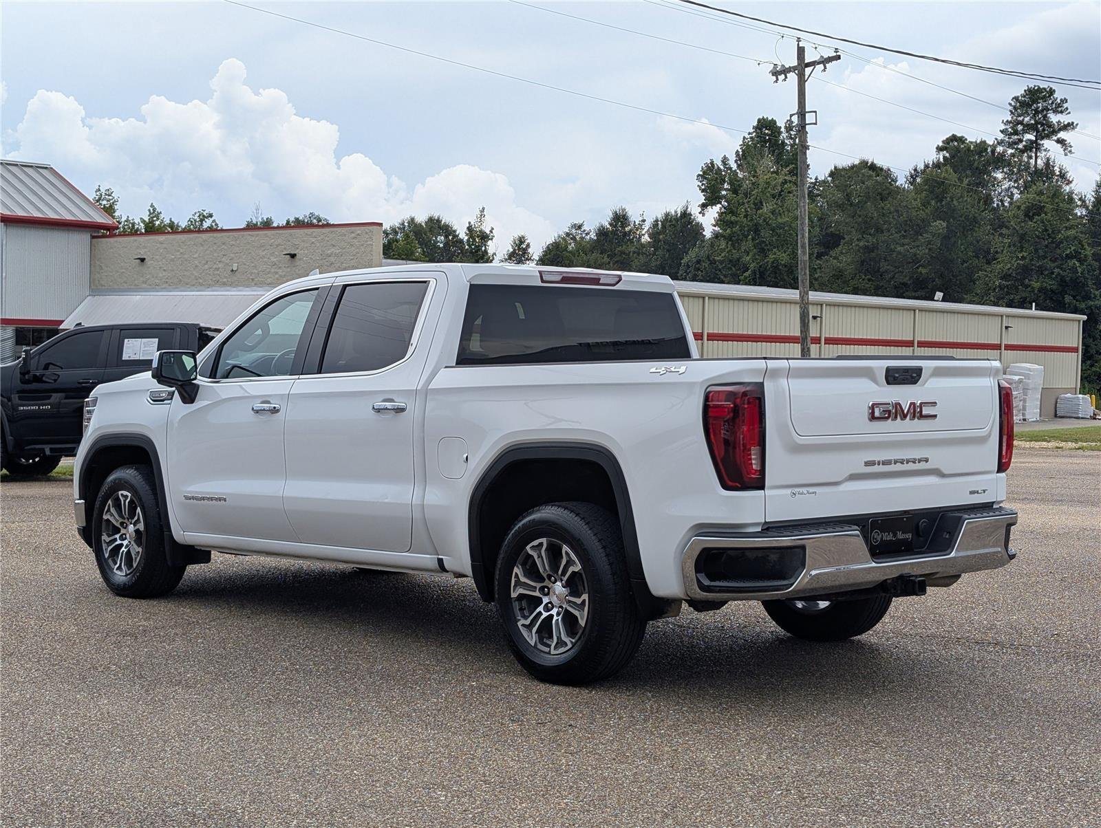 2024 Gmc Sierra 1500 SLT photo 3
