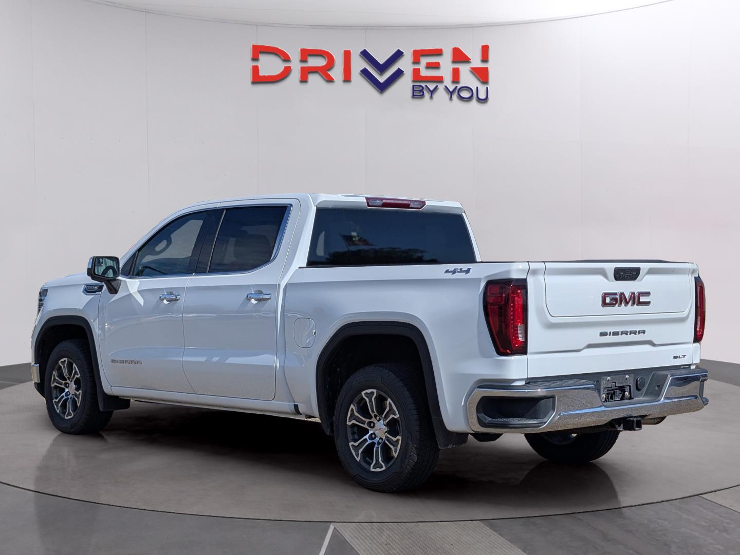 2024 Gmc Sierra 1500 SLT photo 3