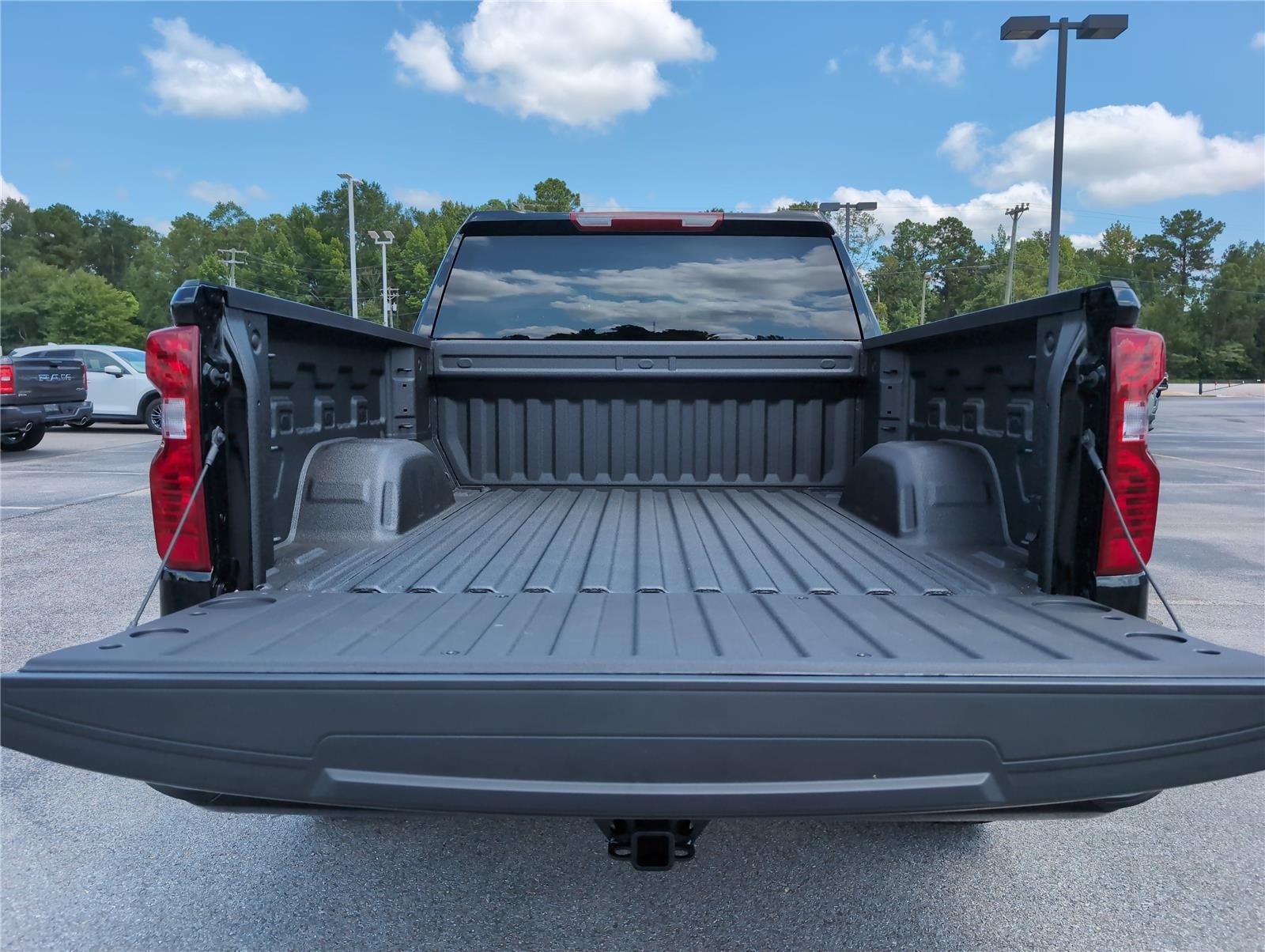 2025 Chevrolet Silverado 1500 Custom photo 27